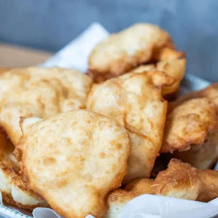 Campus 90 - Free Parking