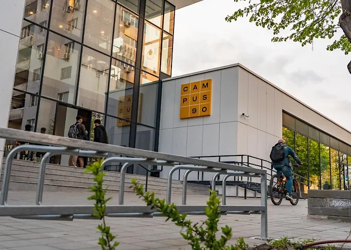 Campus 90 - Free Parking ホテル