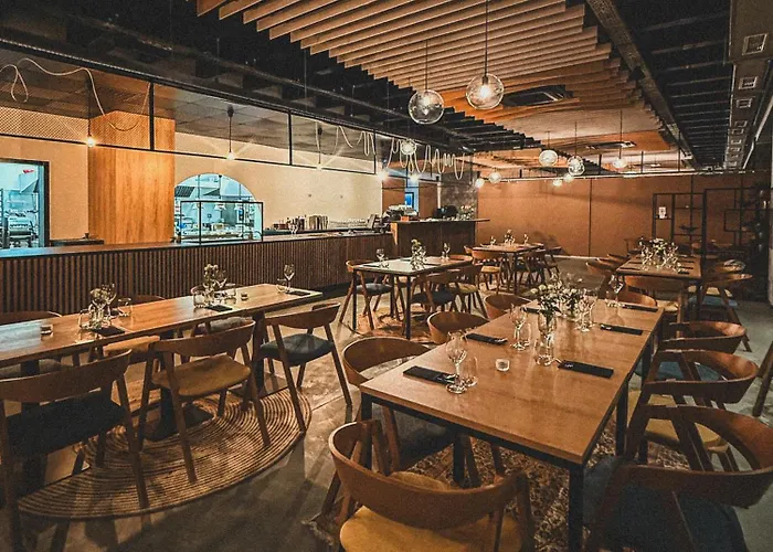 ホテル Campus 90 - Free Parking 4*