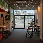 Hotel Campus 90 - Free Parking 4*
