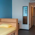 Campus 90 - Free Parking Отель