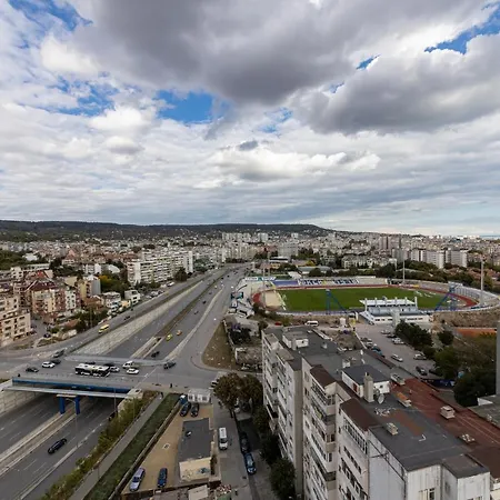 Campus 90 - Free Parking Отель 4*