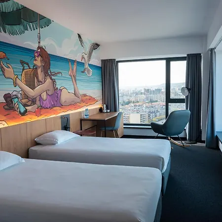 Отель Campus 90 - Free Parking