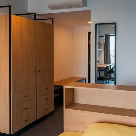 Campus 90 - Free Parking Szálloda 4*