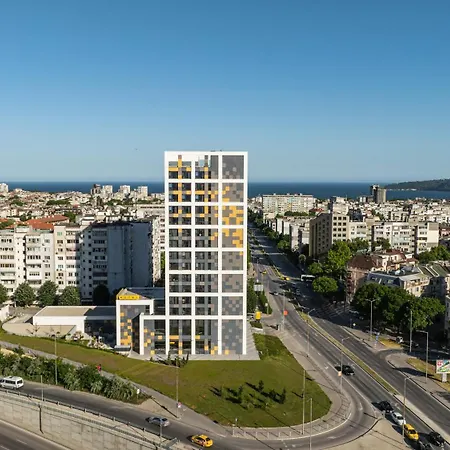 Отель Campus 90 - Free Parking