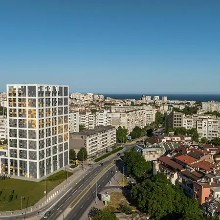 Campus 90 - Free Parking Варна