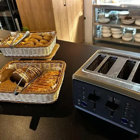 Campus 90 - Free Parking