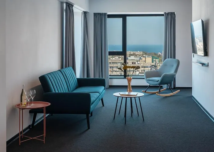 Campus 90 - Free Parking