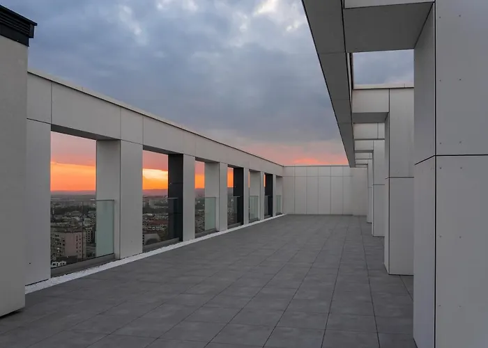 Campus 90 - Free Parking Hotell Varna