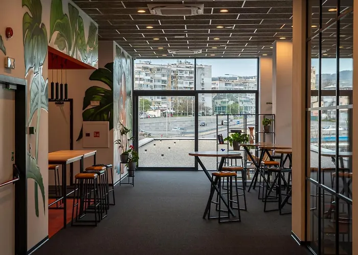 Hotell Campus 90 - Free Parking 4*